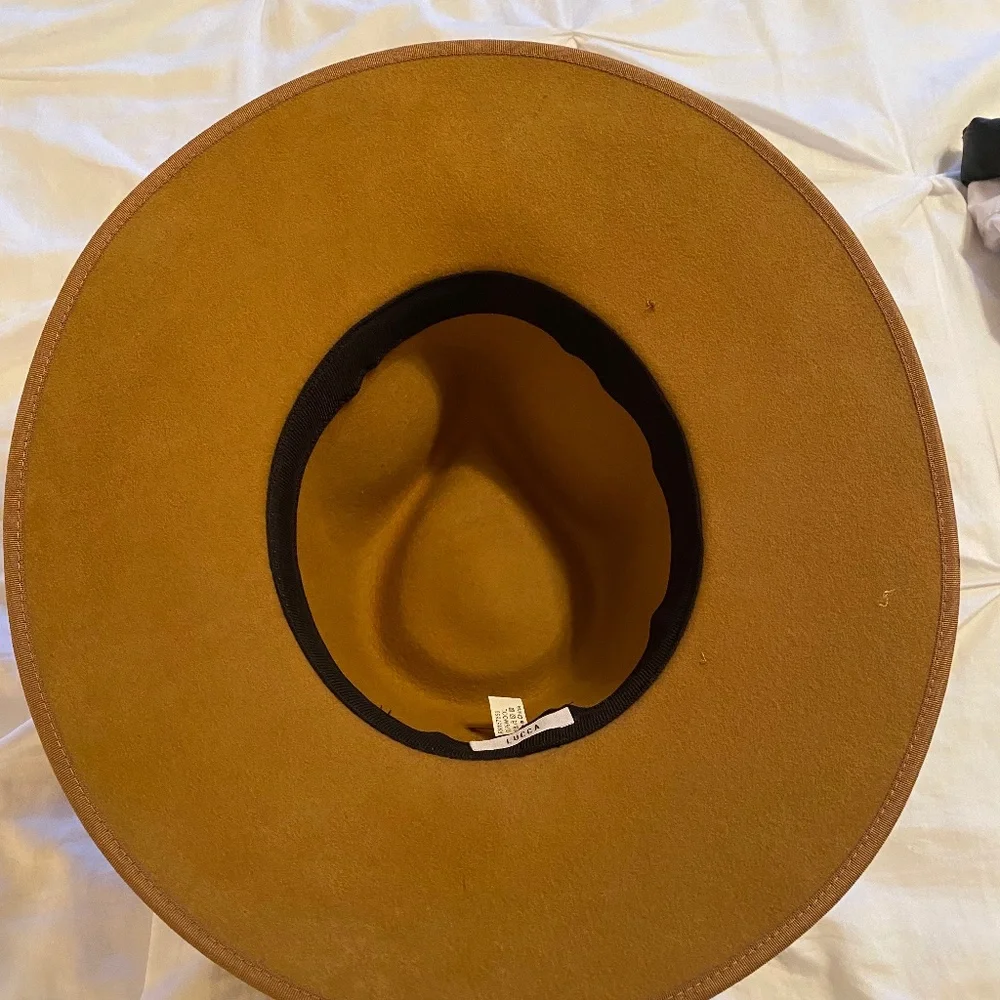 Hat - Picture 1 of 3